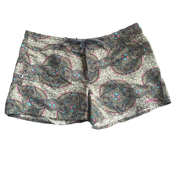 Patagonia brown and pink patterned nylon shorts - Picture 4 of 9